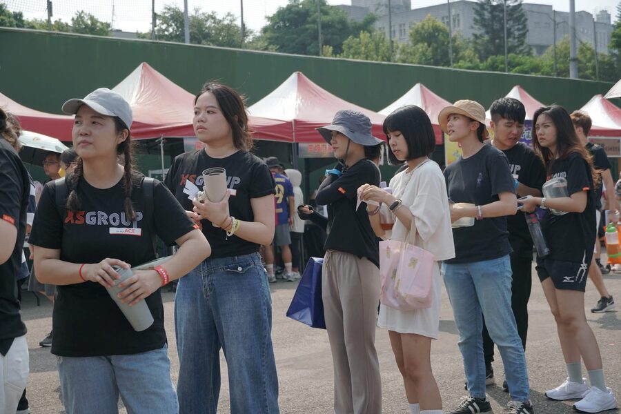 企業園遊會 員工排隊等泰厚CHILL